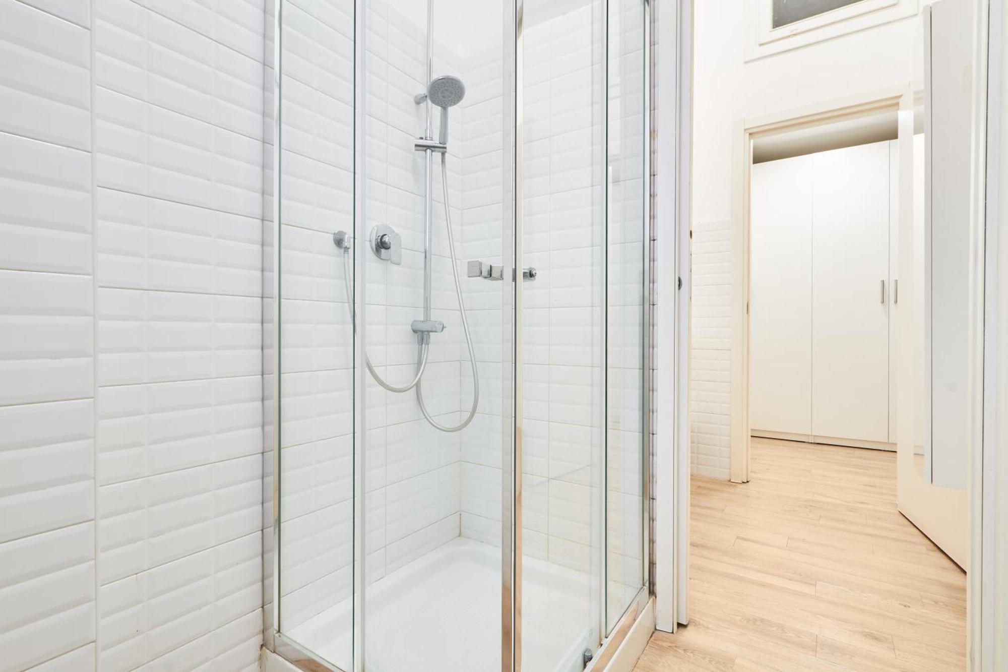 Spacious Flat Close To Fondazione Prada & Metro Milan Luaran gambar